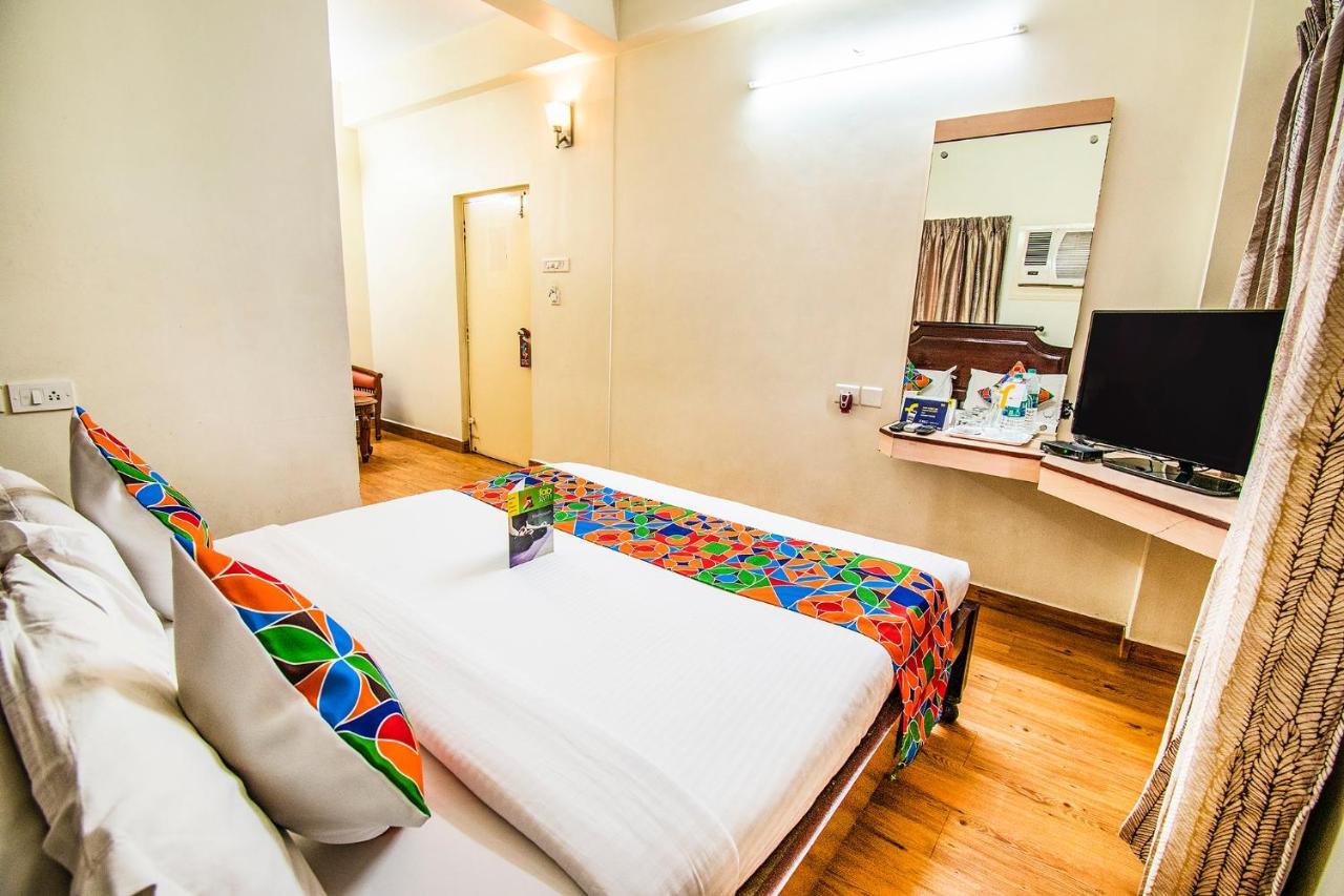 Hotel Crescent Inn Chennai Exterior foto